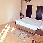Chateau Del Marina Penthouses *