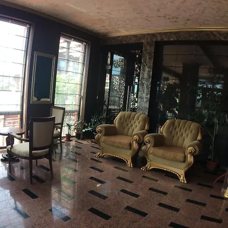 公寓 Chateau Del Marina Penthouses *