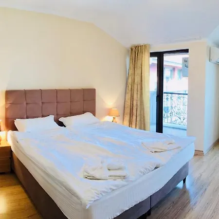 Chateau Del Marina Penthouses