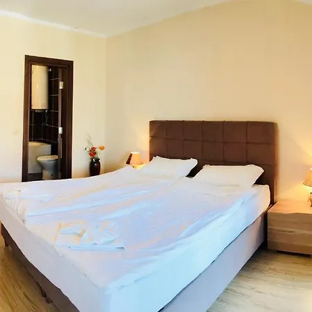 Chateau Del Marina Penthouses