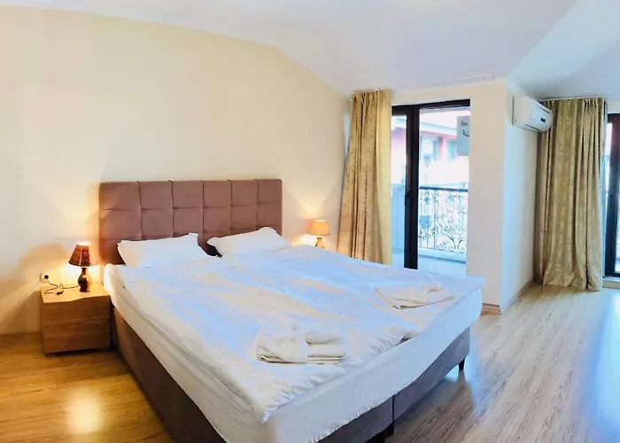 Chateau Del Marina Penthouses